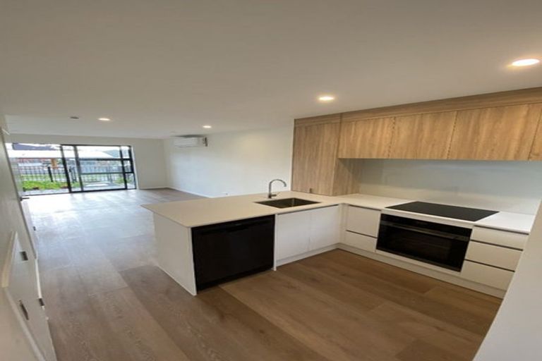 Photo of property in 51 Jabuka Street, Glen Eden, Auckland, 0602