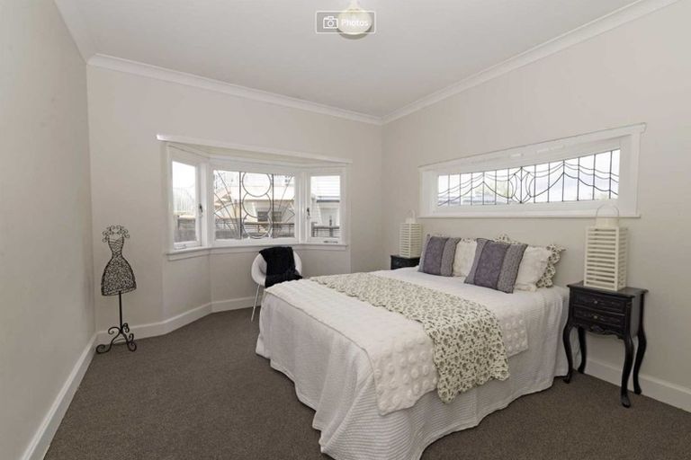 Photo of property in 23 Luckens Road, West Harbour, Auckland, 0618