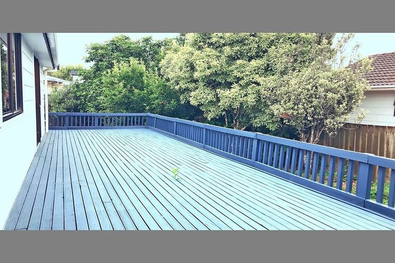 Photo of property in 49 Larnoch Road, Henderson, Auckland, 0610