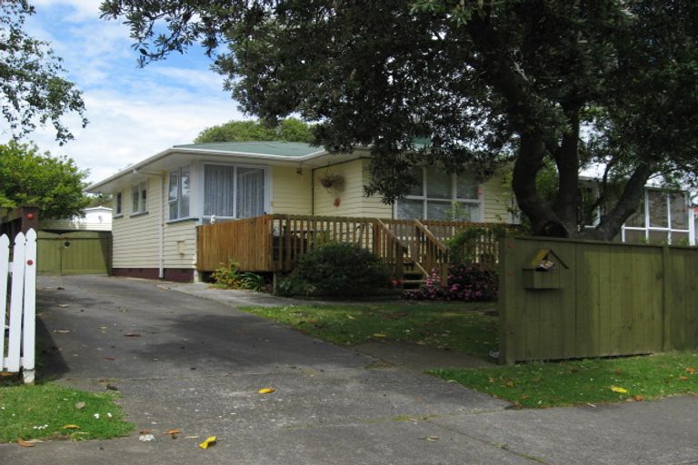 Photo of property in 37 Friesian Drive, Mangere, Auckland, 2022