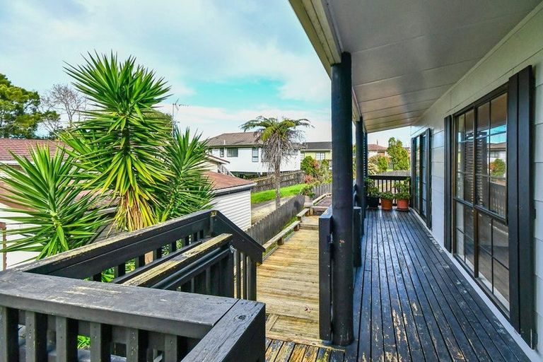 Photo of property in 34 Mcquarrie Avenue, Wattle Downs, Auckland, 2103