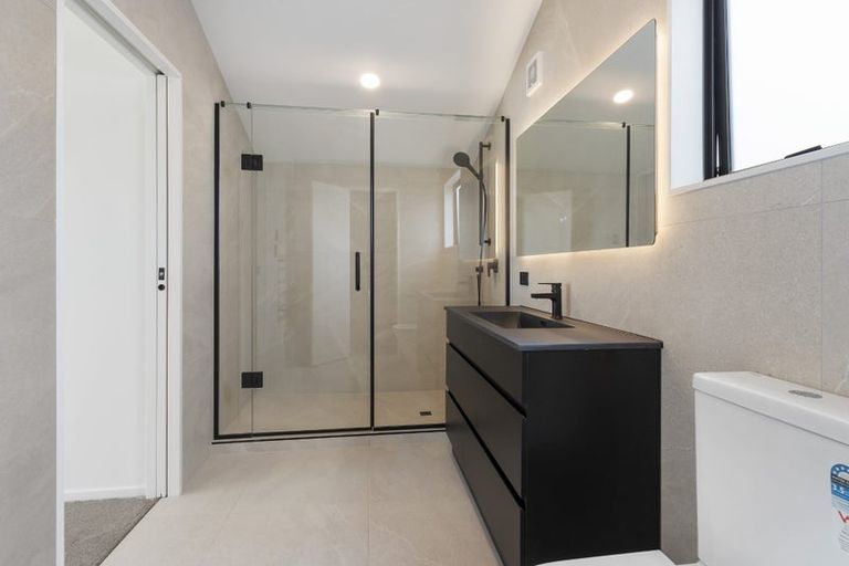 Photo of property in 82b Kittiwake Drive, Schnapper Rock, Auckland, 0632