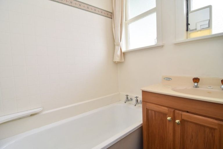 Photo of property in 145 Main Street, Greytown, 5712