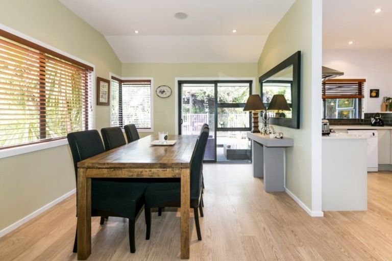 Photo of property in 123 Kent Terrace, Taradale, Napier, 4112
