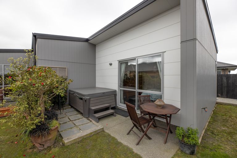 Photo of property in 10 Jasper Court, Rolleston, 7614