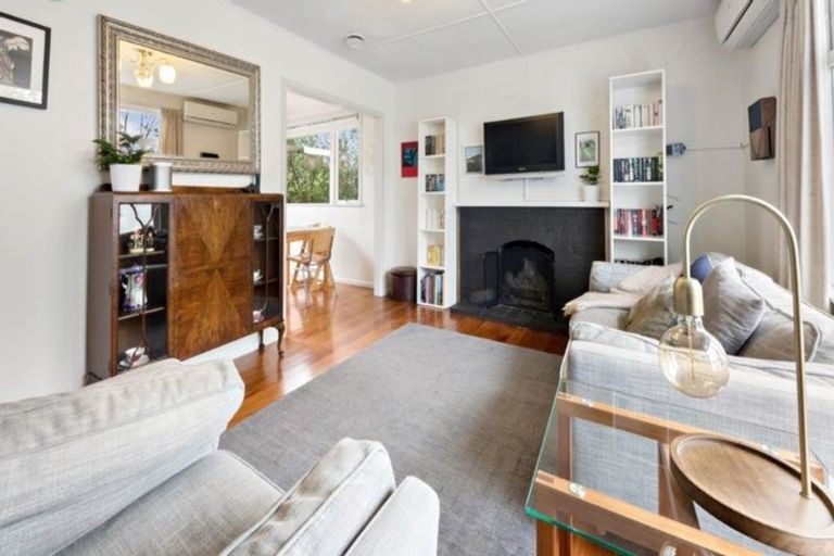 Photo of property in 1/14 Roberts Road, Te Atatu South, Auckland, 0610