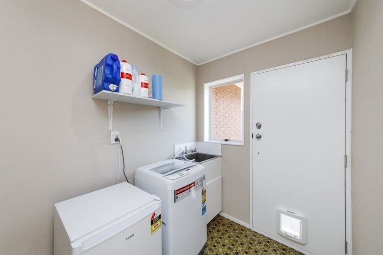 Photo of property in 1 Calder Place, Feilding, 4702