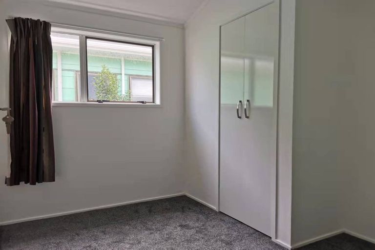 Photo of property in 1/5 Merriefield Avenue, Forrest Hill, Auckland, 0620