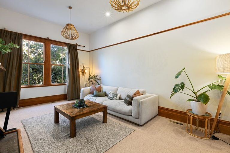 Photo of property in 4 North Terrace, Kelburn, Wellington, 6012