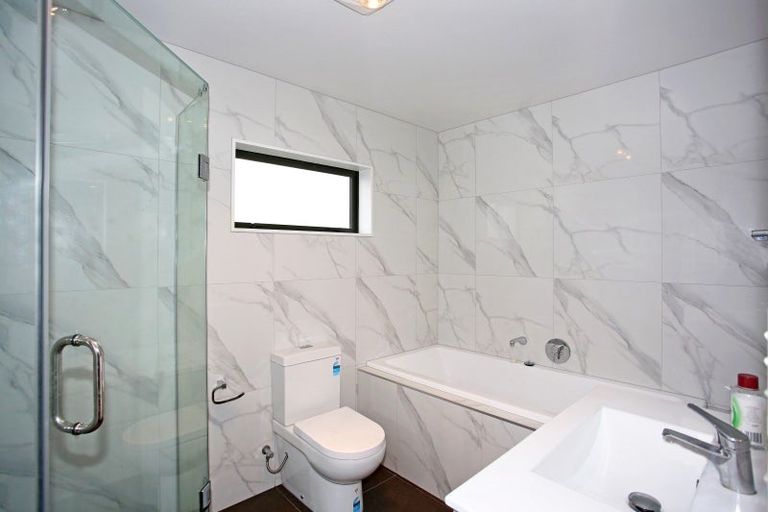 Photo of property in 112a Longford Park Drive, Takanini, 2112