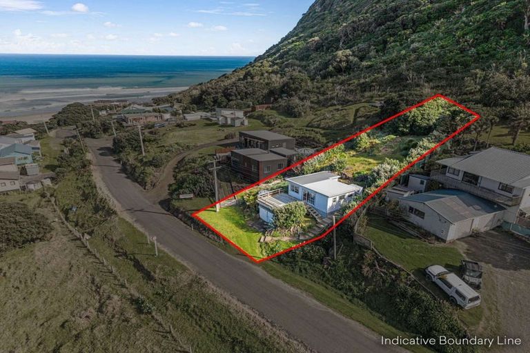 Photo of property in 616 Aranga Coast Road, Aranga, 0376