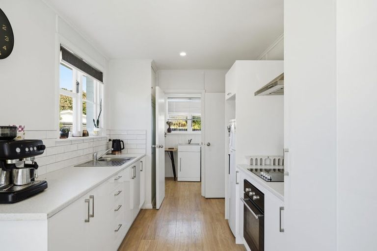 Photo of property in 6 Paddington Street, Northcote, Christchurch, 8052