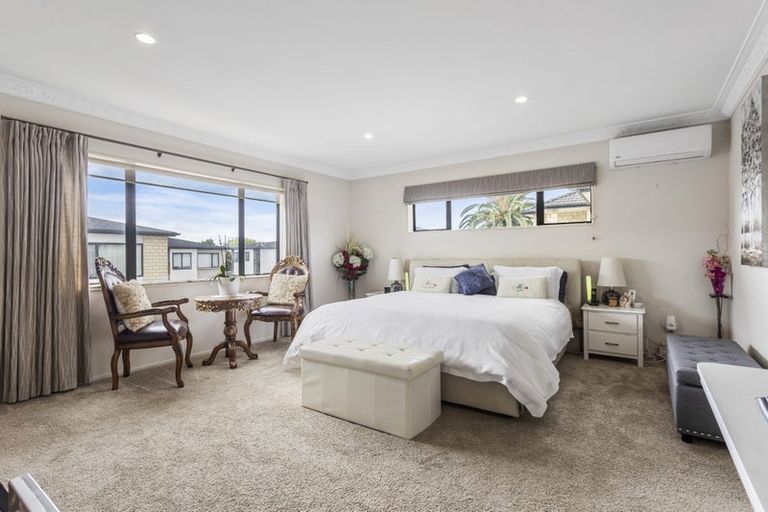 Photo of property in 305 Albany Highway, Rosedale, Auckland, 0632