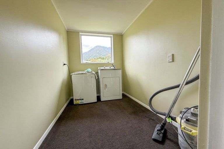 Photo of property in 13 Main Road, Fox Glacier, 7886