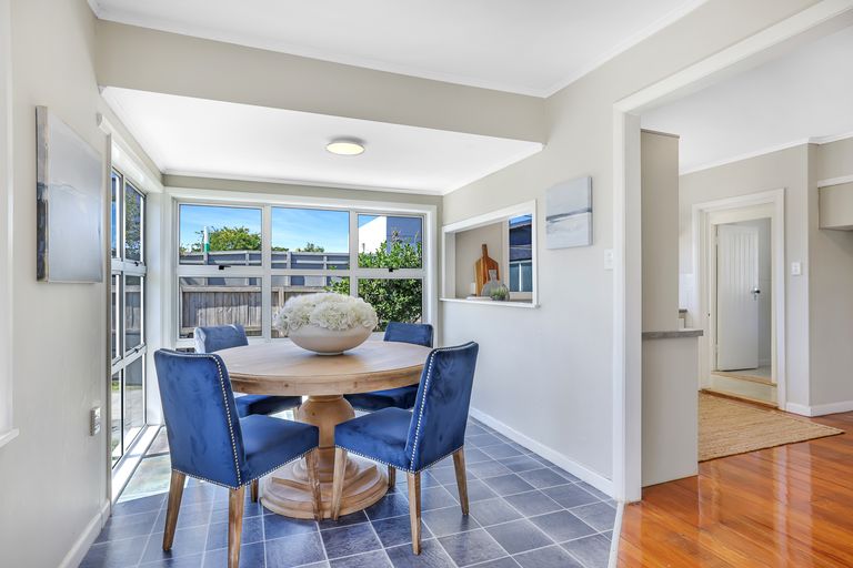 Photo of property in 12 Campbell Street, Leamington, Cambridge, 3432