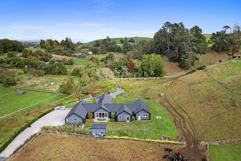 Photo of property in 13 Tari Road, Pukeatua, 3880