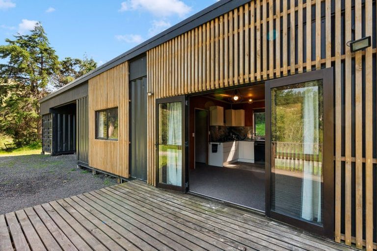 Photo of property in 90 Hoeke Road, Carrington, Carterton, 5791