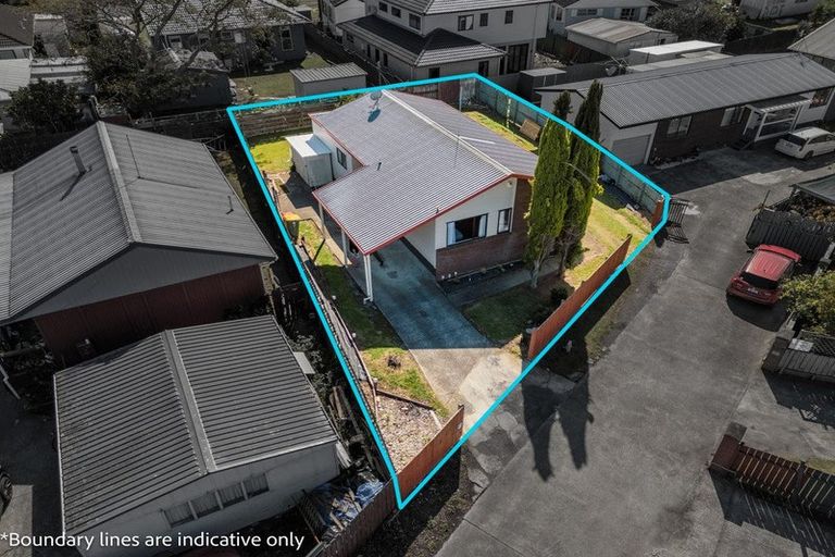 Photo of property in 1/10 Barcroft Place, Clendon Park, Auckland, 2103