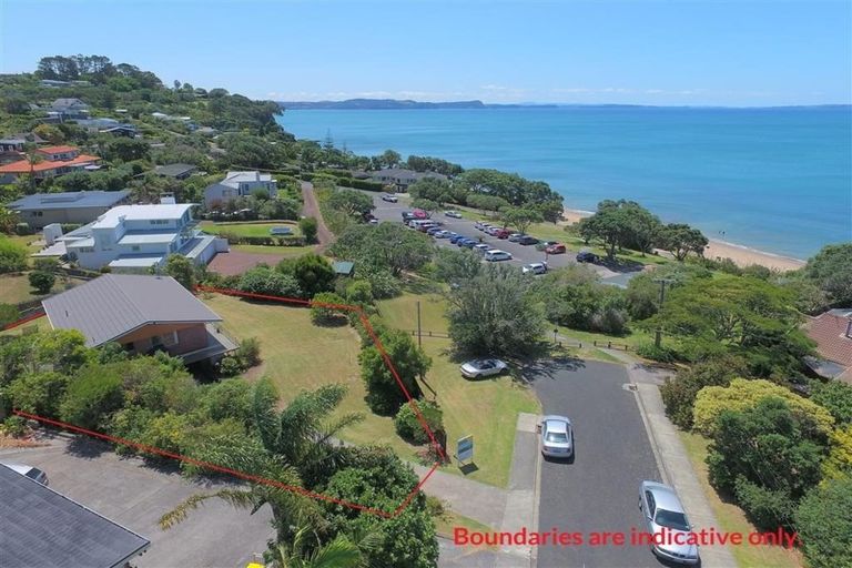 Photo of property in 4 Lea Place, Stanmore Bay, Whangaparaoa, 0932