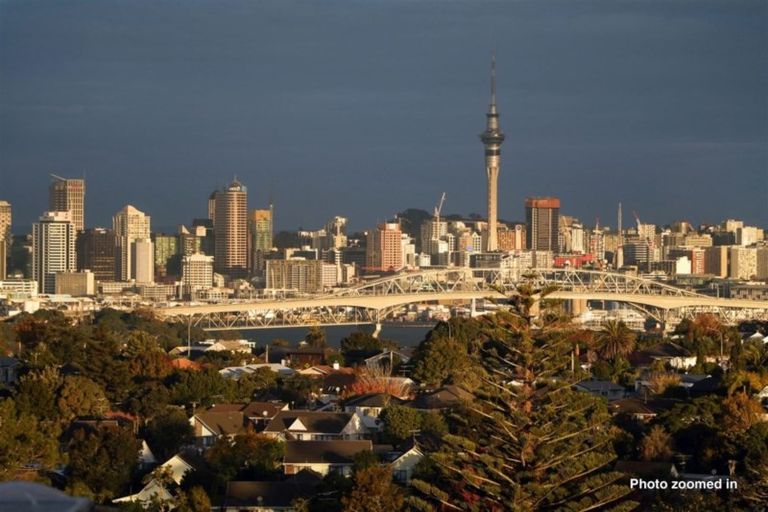 Photo of property in 4/8 City View Terrace, Birkenhead, Auckland, 0626