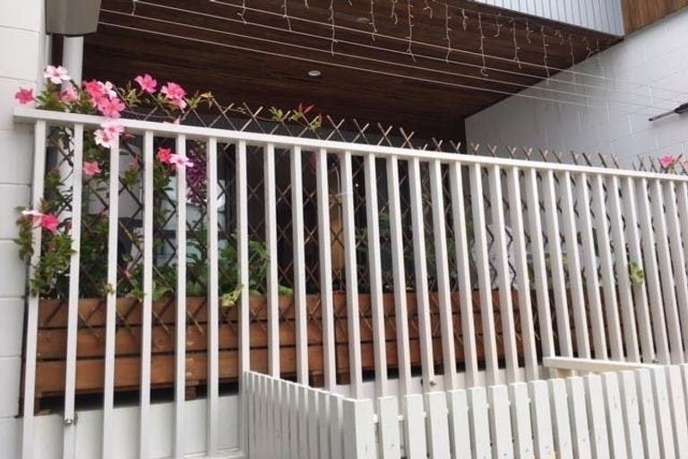 Photo of property in 266 Hobsonville Point Road, Hobsonville, Auckland, 0616