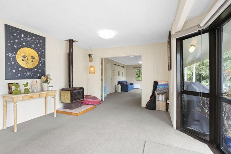 Photo of property in 94a Konini Road, Titirangi, Auckland, 0604