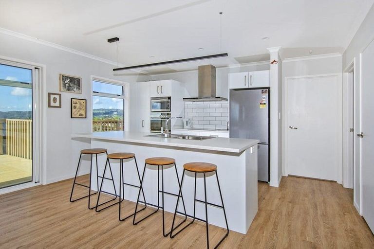 Photo of property in 11 Provisional Drive, Te Kamo, Whangarei, 0112