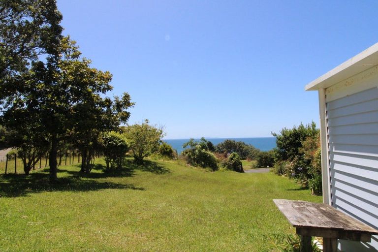 Photo of property in 2 Seavill Park Road, Kuaotunu West, Whitianga, 3592