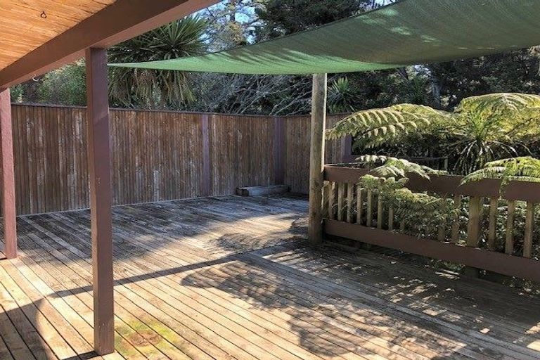 Photo of property in 18 Kawaka Street, Titirangi, Auckland, 0604