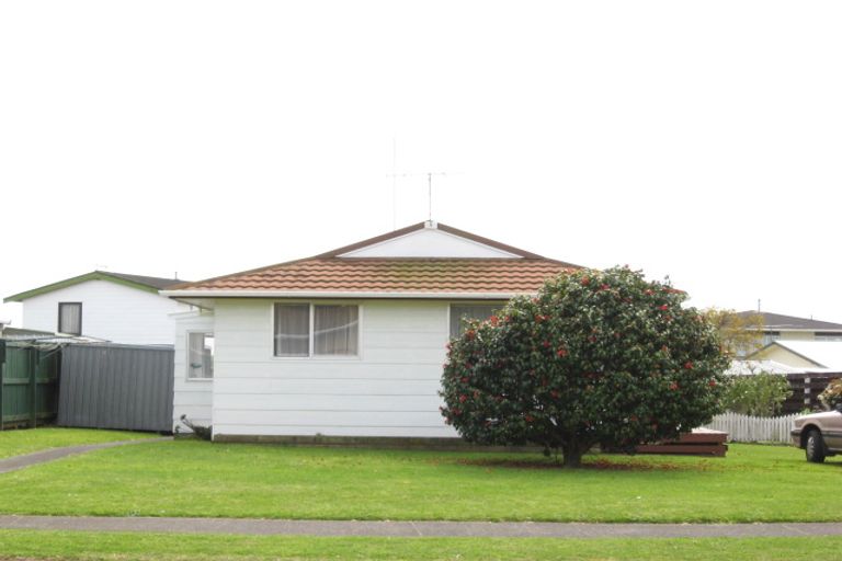 Photo of property in 2/6 Glamis Avenue, Bell Block, New Plymouth, 4312