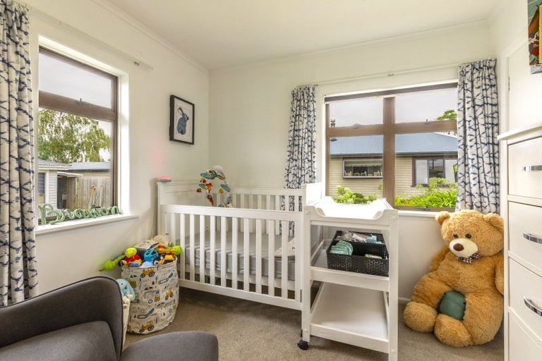 Photo of property in 18 Woburn Street, Waipukurau, 4200