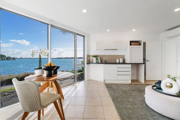 Photo of property in 6b Arkley Avenue, Farm Cove, Auckland, 2012
