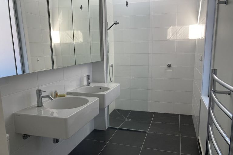 Photo of property in 2b Leslie Street, Wadestown, Wellington, 6012