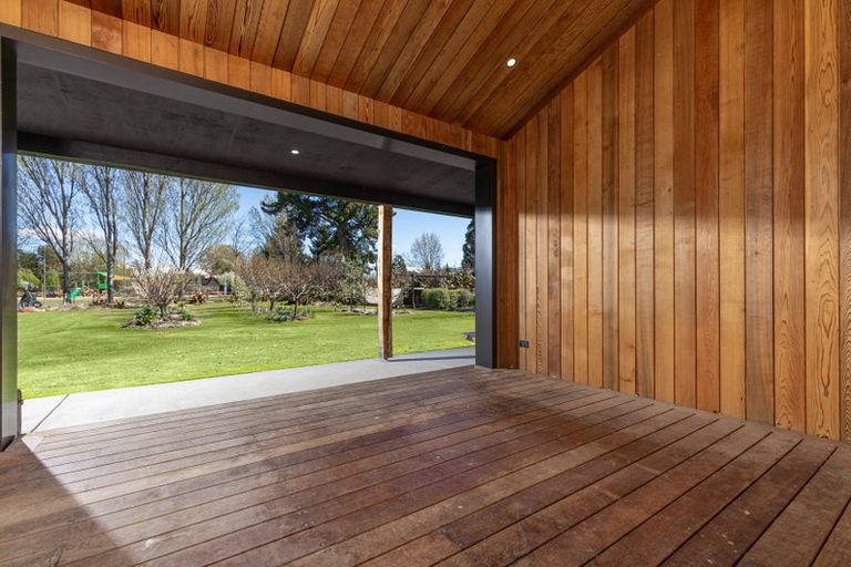 Photo of property in 5 Loach Road, Hawea Flat, Wanaka, 9382