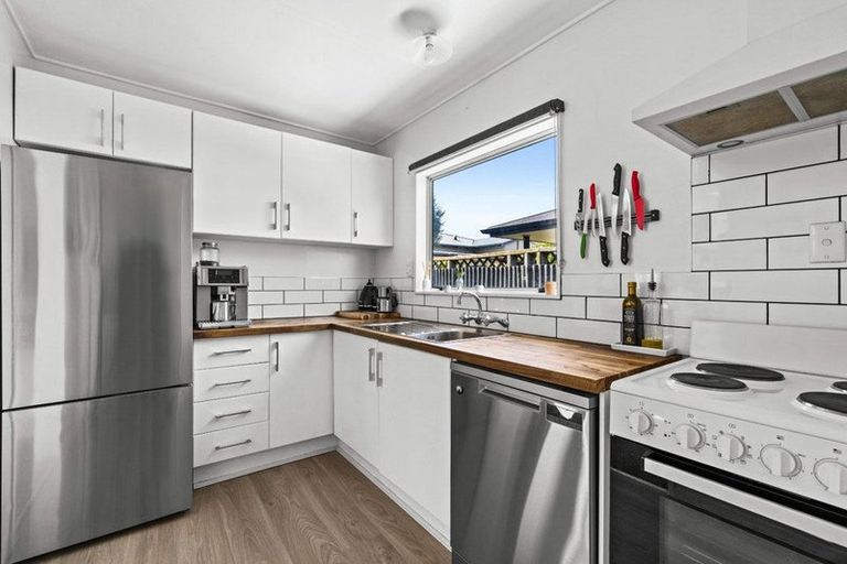 Photo of property in 605 Maddison Street, Akina, Hastings, 4122