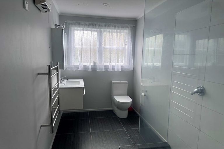 Photo of property in 82 Severn Street, Island Bay, Wellington, 6023