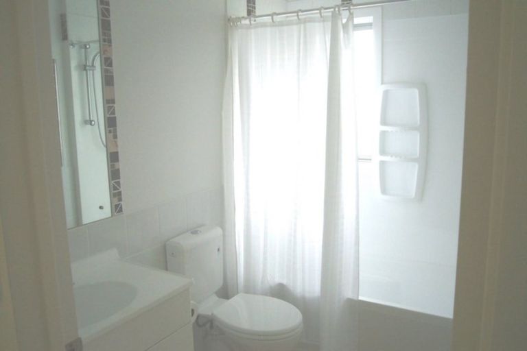 Photo of property in 1/15 Andersons Road, Oteha, Auckland, 0632