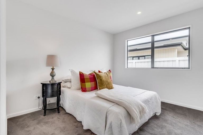 Photo of property in 5 Frank Ernest Crescent, Prebbleton, 7604