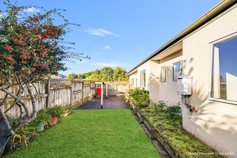 Photo of property in 6 Holdsworth Drive, Otamatea, Whanganui, 4500