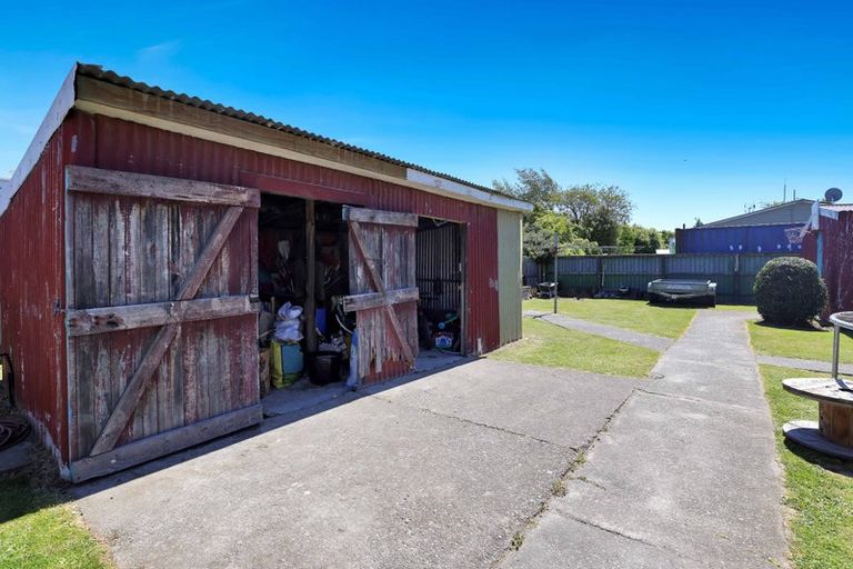 Photo of property in 64 Mcmurdo Street, Tinwald, Ashburton, 7700