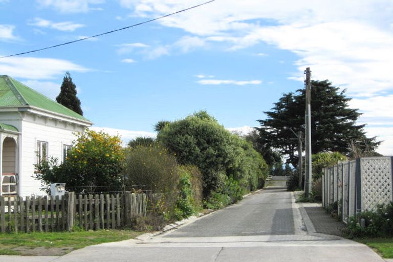 Photo of property in 1/61 Ferry Road, Clive, 4102