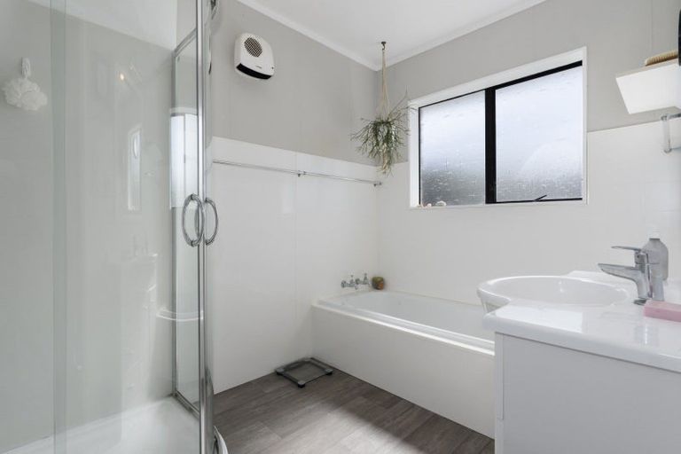 Photo of property in 49a Queen Road, Bellevue, Tauranga, 3110