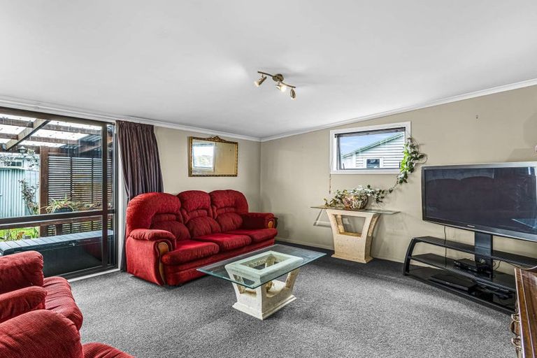 Photo of property in 6 Porritt Place, Waipukurau, 4200