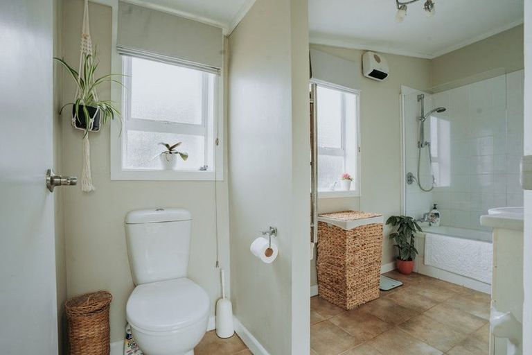 Photo of property in 17 George Street, Milton, 9220