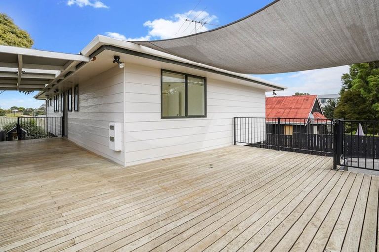 Photo of property in 21a Tahi Terrace, Glen Eden, Auckland, 0602