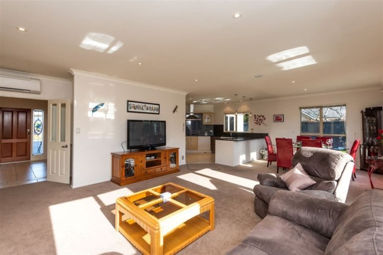 Photo of property in 25 Pewter Place, Northwood, Christchurch, 8051