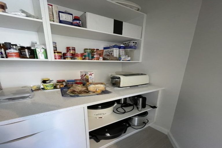 Photo of property in 9 Gee Place, Taradale, Napier, 4112