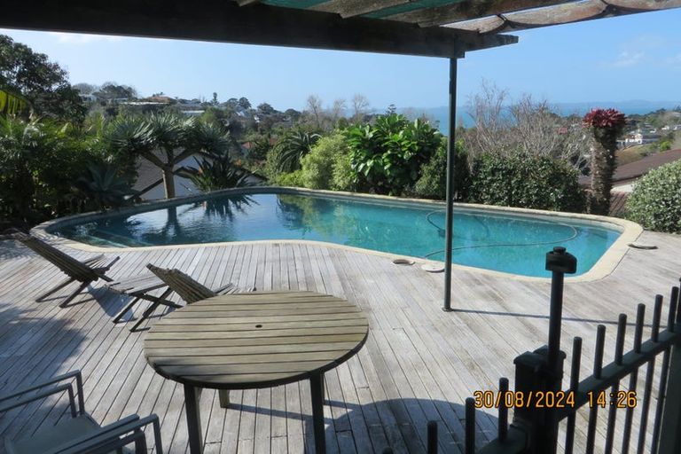 Photo of property in 57 Haseler Crescent, Howick, Auckland, 2014