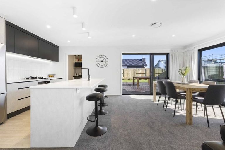 Photo of property in 27 Lockerbie Street, Morrinsville, 3300