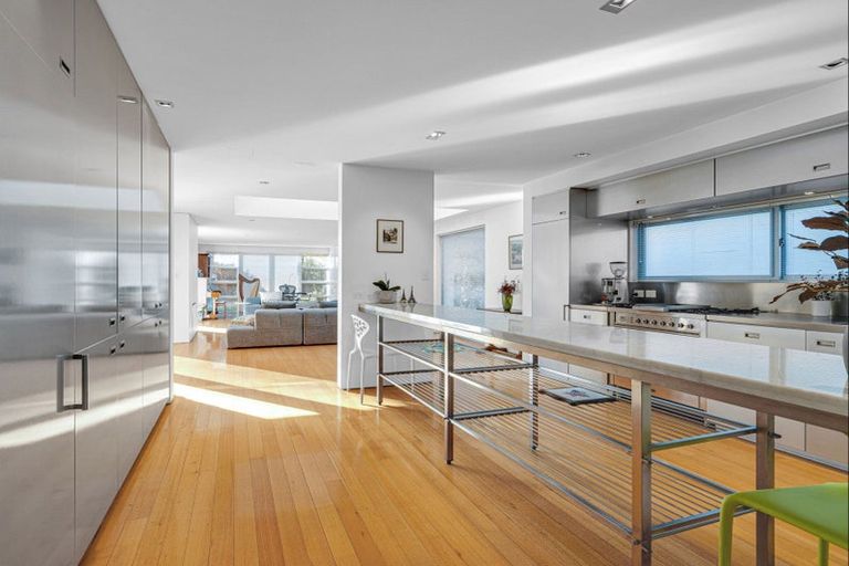 Photo of property in 97a Fendalton Road, Fendalton, Christchurch, 8014